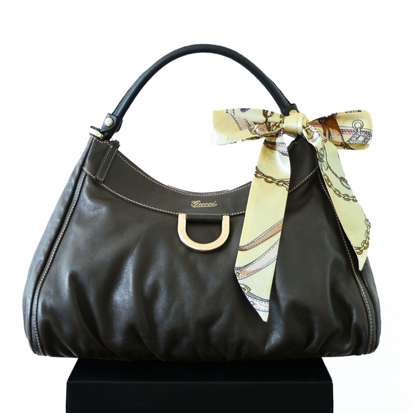 Gucci Handbags - GRACIA ❤️Authentic Gucci Shoulder GC Leather Bag❤️